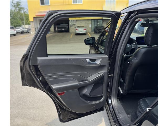 2025 Ford Escape Platinum (Stk: 250759) in North Bay - Image 25 of 27