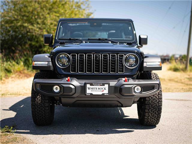 2025 Jeep Wrangler Rubicon (Stk: S612719) in Surrey - Image 2 of 24