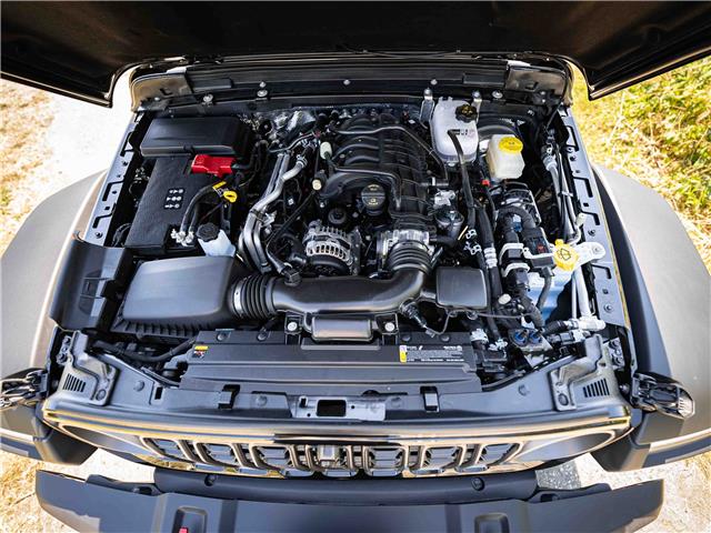 2025 Jeep Wrangler Rubicon (Stk: S612719) in Surrey - Image 8 of 24