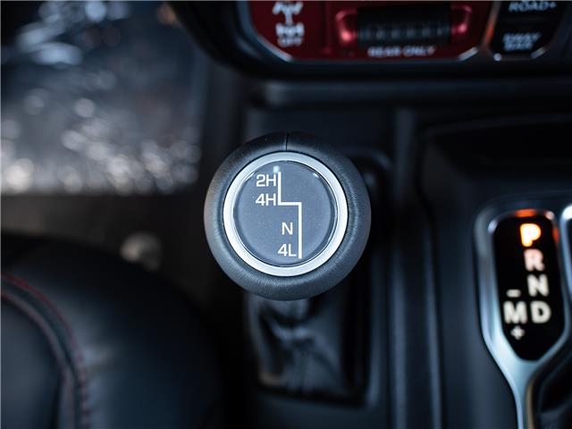 2025 Jeep Wrangler Rubicon (Stk: S612719) in Surrey - Image 16 of 24