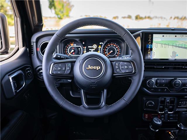 2025 Jeep Wrangler Rubicon (Stk: S633210) in Surrey - Image 12 of 24