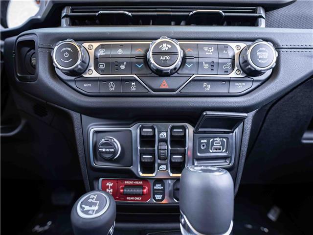 2025 Jeep Wrangler Rubicon (Stk: S633210) in Surrey - Image 16 of 24