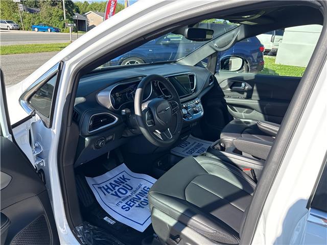 2025 Chrysler Pacifica Select (Stk: 25041) in Meaford - Image 9 of 14 2025 Chrysler Pacifica Select (Stk: 25041) in Meaford - Image 9 of 14
