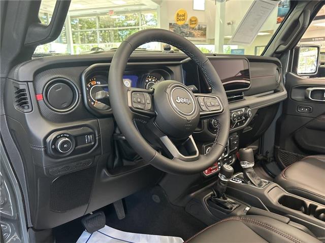 2025 Jeep Wrangler Rubicon (Stk: 25-0126) in Toronto - Image 7 of 16
