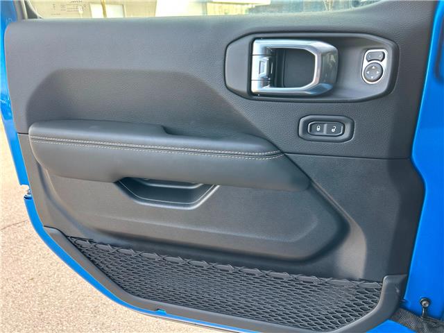 2024 Jeep Wrangler 4xe Sahara (Stk: P24700D) in London - Image 14 of 23