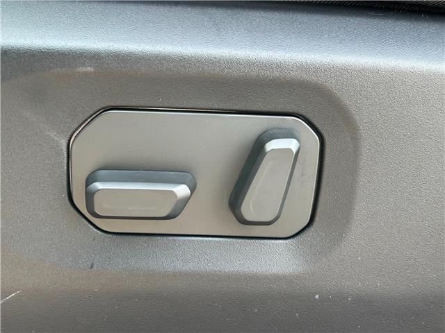 2024 Jeep Wrangler 4xe Sahara (Stk: P24700D) in London - Image 8 of 23