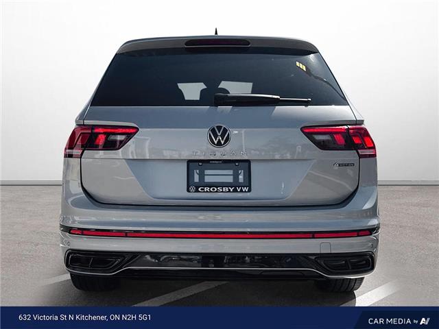 2024 Volkswagen Tiguan Comfortline R-Line Black Edition (Stk: 3V3228) in Kitchener - Image 7 of 22