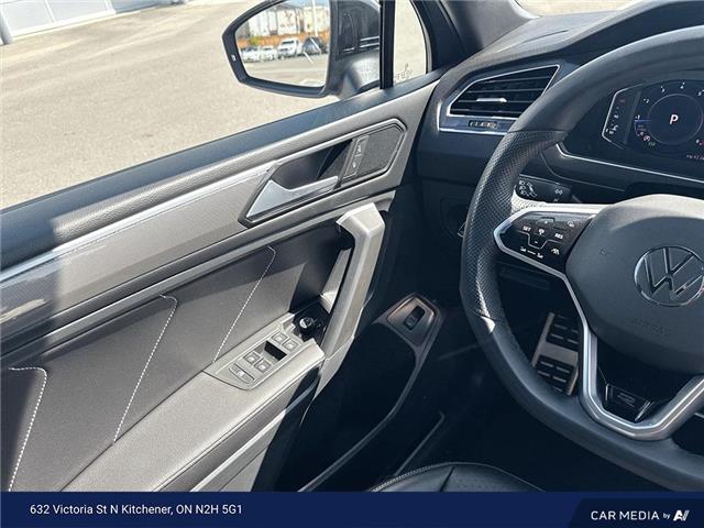 2024 Volkswagen Tiguan Comfortline R-Line Black Edition (Stk: 3V3228) in Kitchener - Image 8 of 22