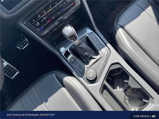 2024 Volkswagen Tiguan Comfortline R-Line Black Edition (Stk: 3V3228) in Kitchener - Image 10 of 22
