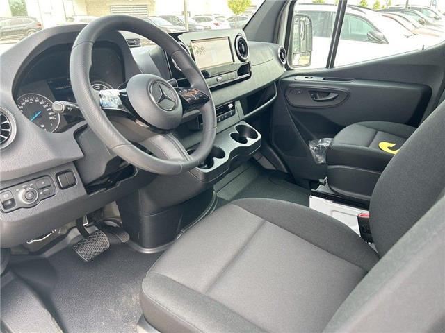 2025 Mercedes-Benz eSprinter 2500 Low Roof (Stk: 25SP028) in Innisfil - Image 10 of 16