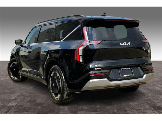 2026 Kia EV9 Land w/Plus Package (Stk: TEV99465) in Sherwood Park - Image 3 of 15