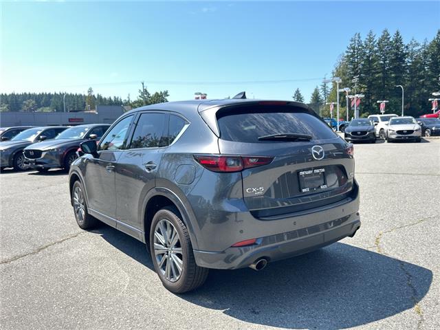 2023 Mazda CX-5 Signature (Stk: 691808J) in Surrey - Image 3 of 15