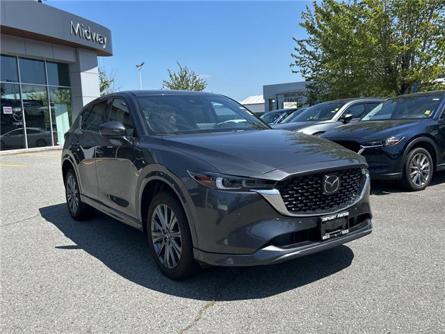 2023 Mazda CX-5 Signature (Stk: 691808J) in Surrey - Image 6 of 15