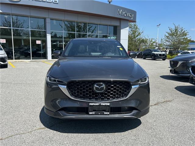 2023 Mazda CX-5 Signature (Stk: 691808J) in Surrey - Image 7 of 15