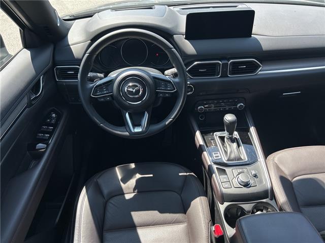 2023 Mazda CX-5 Signature (Stk: 691808J) in Surrey - Image 13 of 15