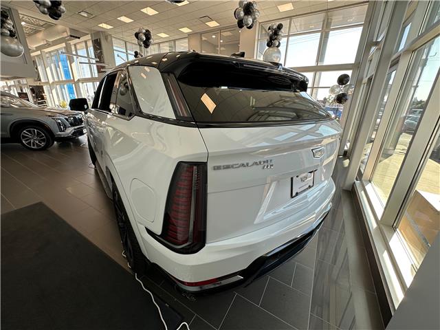 2025 Cadillac Escalade IQ Sport 2 (Stk: U104358) in Newmarket - Image 7 of 31