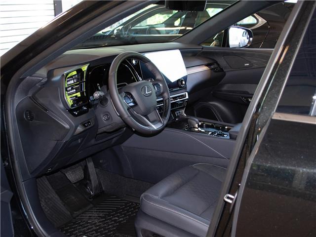 2025 Lexus RX 450h+ Base (Stk: 6821) in Kingston - Image 9 of 14