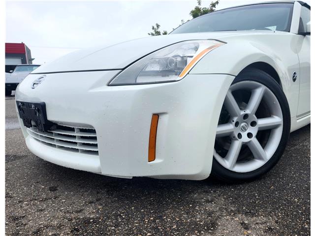 2004 Nissan 350Z Base (Stk: J24062-2) in Brandon - Image 2 of 16 2004 Nissan 350Z Base (Stk: J24062-2) in Brandon - Image 2 of 16