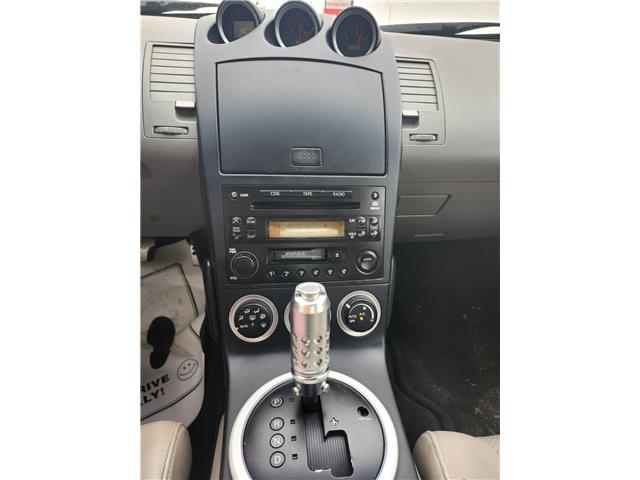 2004 Nissan 350Z Base (Stk: J24062-2) in Brandon - Image 11 of 16 2004 Nissan 350Z Base (Stk: J24062-2) in Brandon - Image 11 of 16