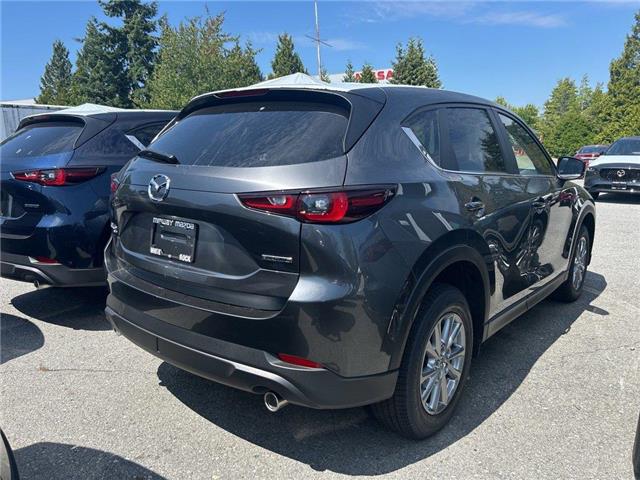2025 Mazda CX-5  (Stk: 705641) in Surrey - Image 3 of 5