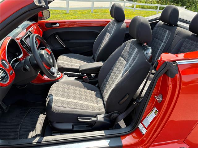 2017 Volkswagen Beetle 1.8 TSI Trendline (Stk: A-807734) in Moncton - Image 14 of 20