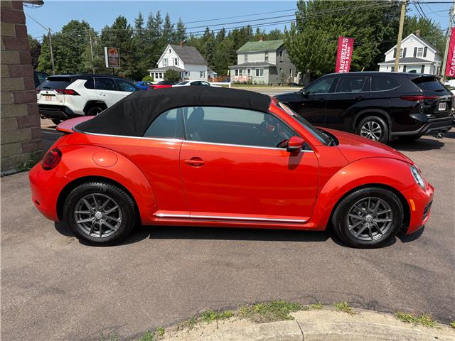 2017 Volkswagen Beetle 1.8 TSI Trendline (Stk: A-807734) in Moncton - Image 9 of 20