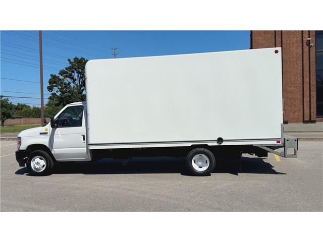 2023 Ford E-450 Cutaway Base (Stk: ATNP1208) in Vaughan - Image 6 of 34