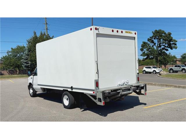 2023 Ford E-450 Cutaway Base (Stk: ATNP1208) in Vaughan - Image 7 of 34