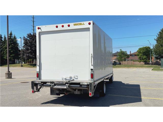 2023 Ford E-450 Cutaway Base (Stk: ATNP1208) in Vaughan - Image 8 of 34