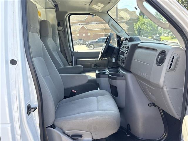 2023 Ford E-450 Cutaway Base (Stk: ATNP1208) in Vaughan - Image 22 of 34