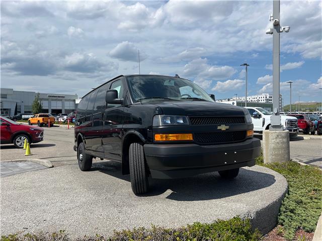 2025 Chevrolet Express 2500 Work Van (Stk: S1234560) in Calgary - Image 8 of 19