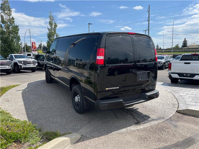 2025 Chevrolet Express 2500 Work Van (Stk: S1234560) in Calgary - Image 4 of 19