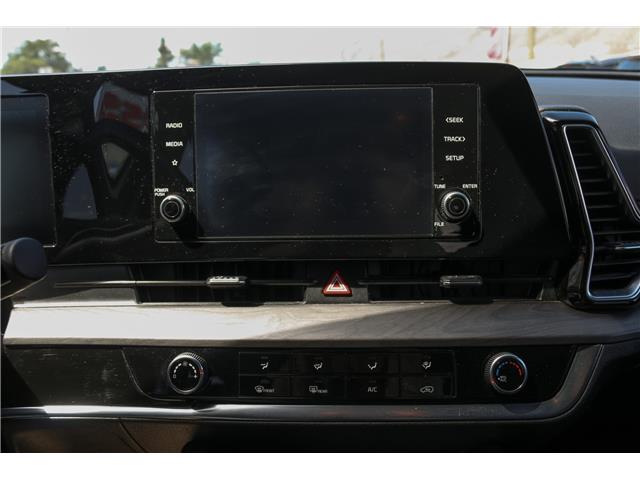 2023 Kia Sportage X-Line (Stk: UT2172) in Kamloops - Image 17 of 21