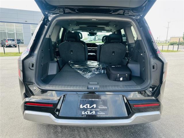 2026 Kia EV9 Land w/Premium Package (Stk: S26054) in Stratford - Image 5 of 23