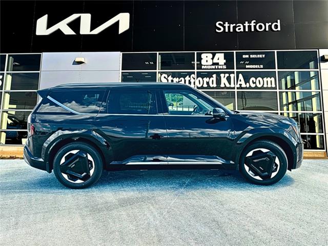 2026 Kia EV9 Land w/Premium Package (Stk: S26054) in Stratford - Image 8 of 23