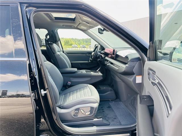 2026 Kia EV9 Land w/Premium Package (Stk: S26054) in Stratford - Image 9 of 23