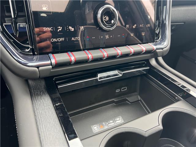 2025 GMC Yukon AT4 Ultimate (Stk: SR326542) in Calgary - Image 16 of 25 2025 GMC Yukon AT4 Ultimate (Stk: SR326542) in Calgary - Image 16 of 25