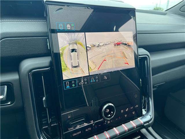 2025 GMC Yukon AT4 Ultimate (Stk: SR326542) in Calgary - Image 15 of 25 2025 GMC Yukon AT4 Ultimate (Stk: SR326542) in Calgary - Image 15 of 25