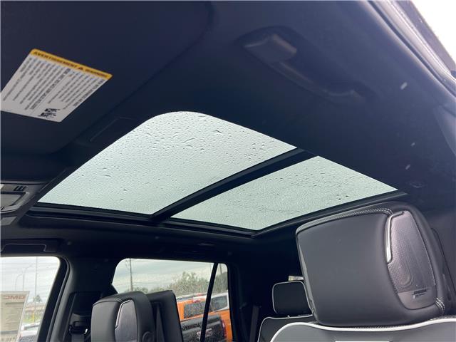 2025 GMC Yukon AT4 Ultimate (Stk: SR326542) in Calgary - Image 17 of 25 2025 GMC Yukon AT4 Ultimate (Stk: SR326542) in Calgary - Image 17 of 25