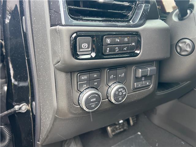 2025 GMC Yukon AT4 Ultimate (Stk: SR326542) in Calgary - Image 18 of 25 2025 GMC Yukon AT4 Ultimate (Stk: SR326542) in Calgary - Image 18 of 25