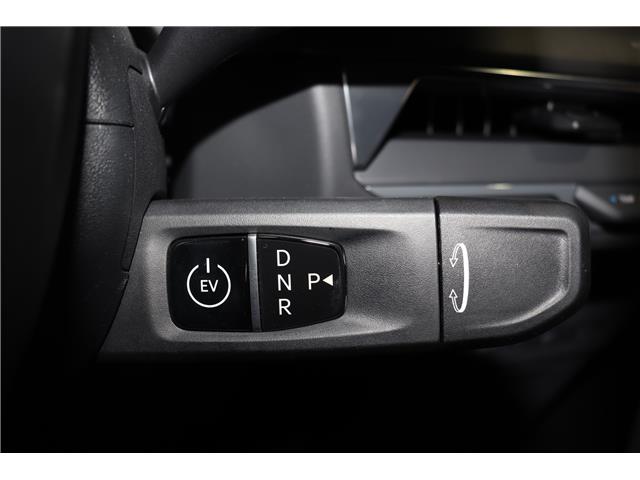 2026 Kia EV9 Land w/Premium Package (Stk: 26414) in Edmonton - Image 14 of 27 2026 Kia EV9 Land w/Premium Package (Stk: 26414) in Edmonton - Image 14 of 27