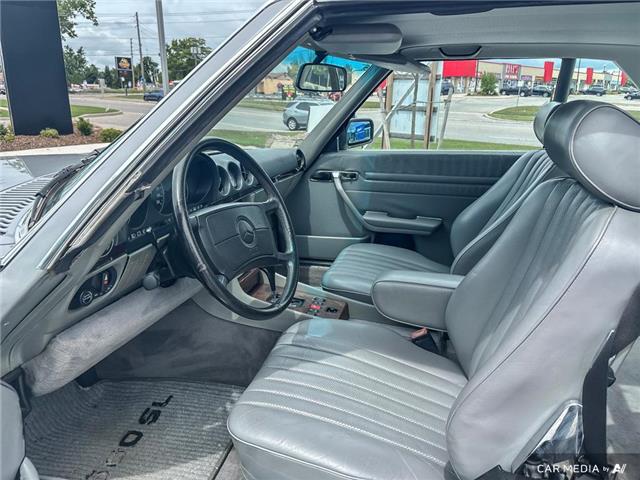 1989 Mercedes-Benz 560SL  (Stk: 2562435C) in London - Image 13 of 21