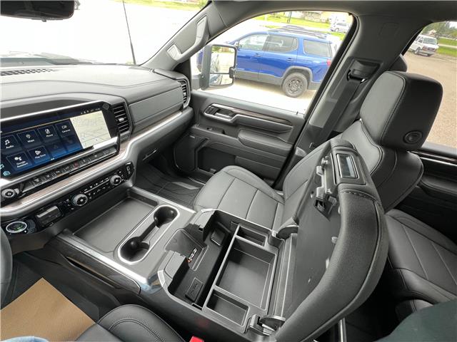 2025 Chevrolet Silverado 3500HD LTZ (Stk: 25SL37155) in Pincher Creek - Image 33 of 43