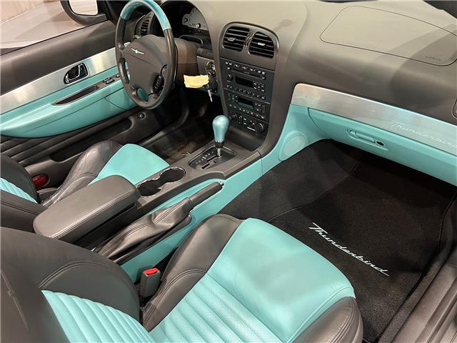 2002 Ford Thunderbird Standard in Watford - Image 34 of 41