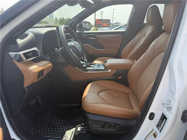 2025 Toyota Highlander Hybrid Limited (Stk: A4684) in Miramichi - Image 12 of 35