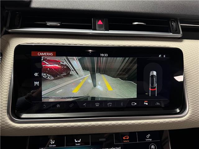 2020 Land Rover Range Rover Velar P300 R-Dynamic S (Stk: A9052) in Saint-Eustache - Image 22 of 32