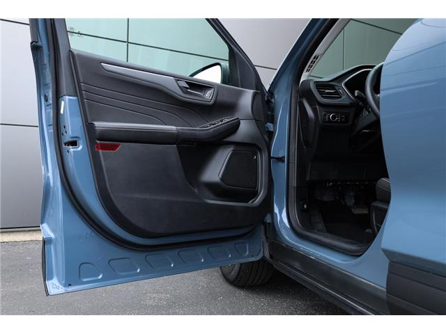 2023 Ford Escape Active (Stk: PO22106) in London - Image 13 of 42
