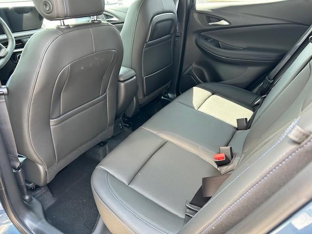 2026 Buick Encore GX Sport Touring (Stk: 26011) in Moosomin - Image 5 of 11