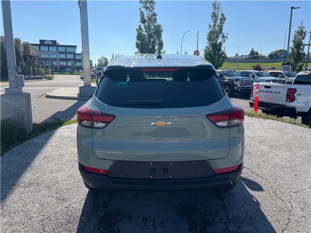 2026 Chevrolet Trailblazer LS photo 2