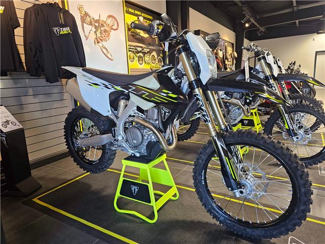 2026 Triumph TF450-E ENDURO (Stk: 26TD-003) in Grande Prairie - Image 2 of 11